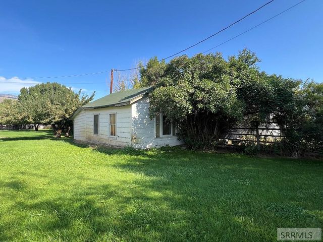 322 N St Charles Street, Salmon, ID 83467