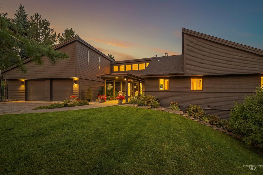 2048 Arborcrest Rd, Moscow, ID 83843 photo 3