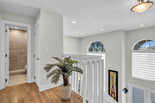 15726 SW 76th Ter, Miami, FL 33193