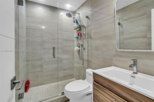 15726 SW 76th Ter, Miami, FL 33193