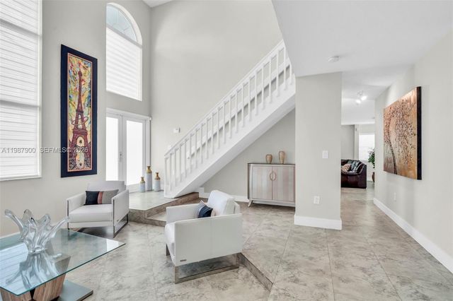 15726 SW 76th Ter, Miami, FL 33193