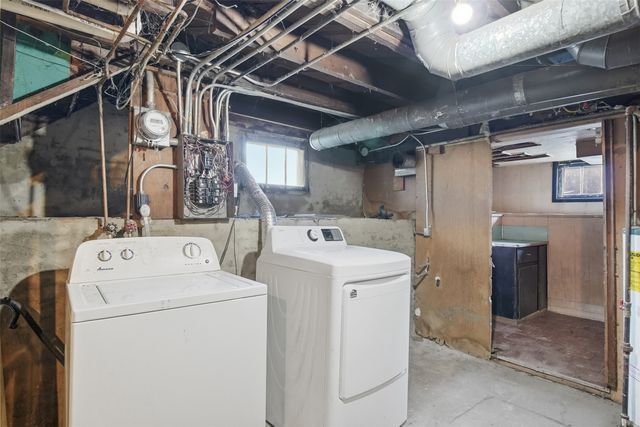3930 9th Street, Des Moines, IA 50313