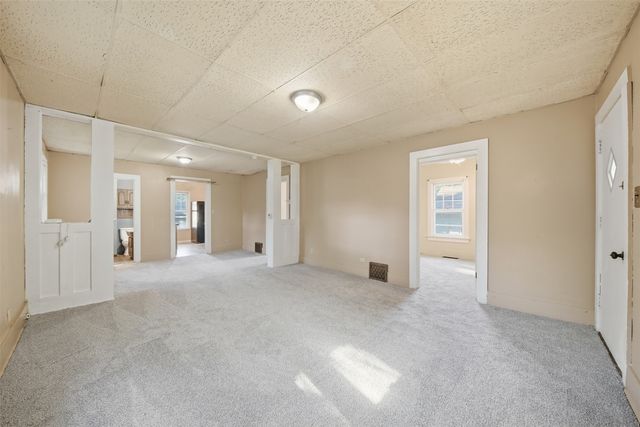 3930 9th Street, Des Moines, IA 50313