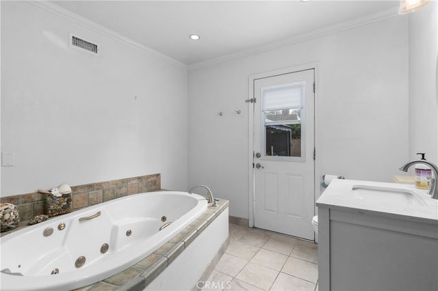 2774 W Westhaven, Anaheim, CA 92804