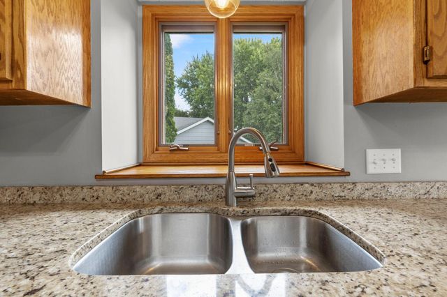 14366 Europa Avenue, Apple Valley, MN 55124