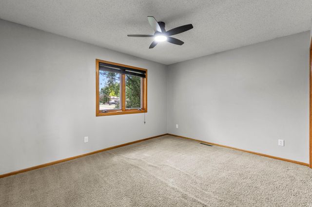 14366 Europa Avenue, Apple Valley, MN 55124