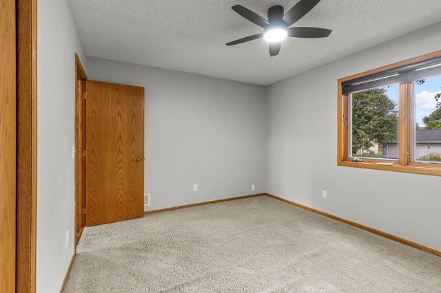 14366 Europa Avenue, Apple Valley, MN 55124