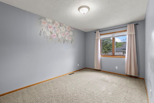 14366 Europa Avenue, Apple Valley, MN 55124