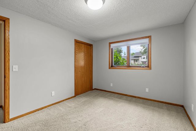 14366 Europa Avenue, Apple Valley, MN 55124