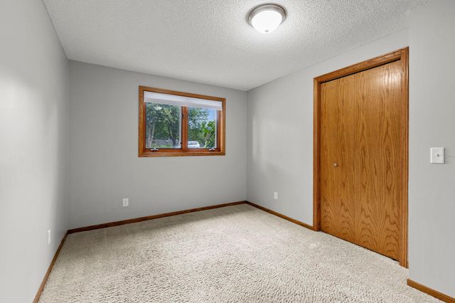 14366 Europa Avenue, Apple Valley, MN 55124