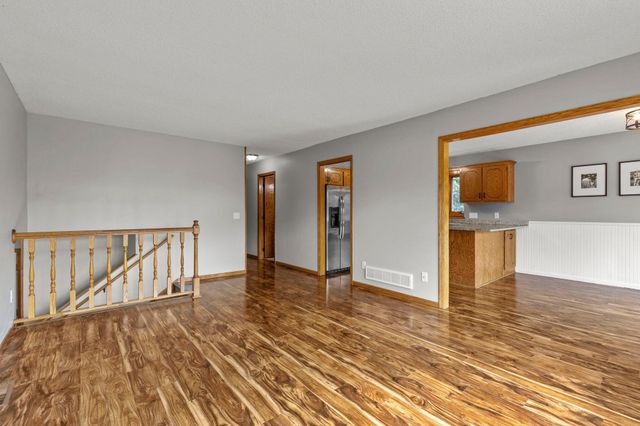 14366 Europa Avenue, Apple Valley, MN 55124