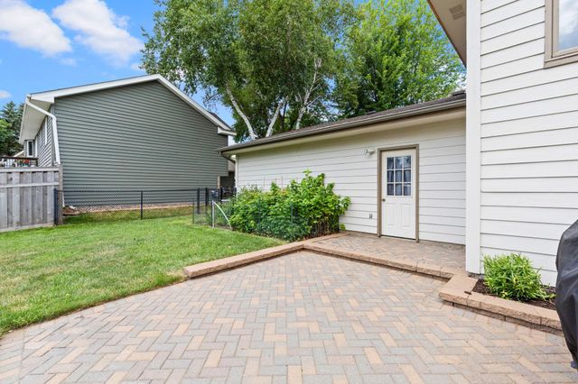 14366 Europa Avenue, Apple Valley, MN 55124