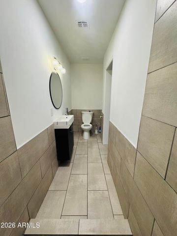 2238 E MULBERRY Drive, Phoenix, AZ 85016