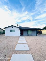 2238 E MULBERRY Drive, Phoenix, AZ 85016