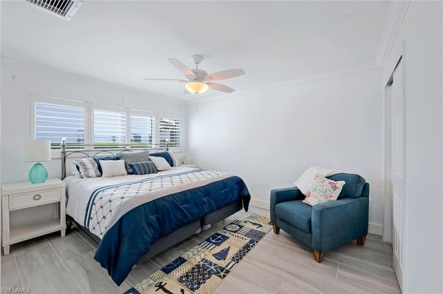 1250 Tuna CT, Naples, FL 34102