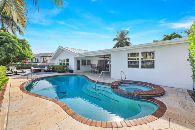 1250 Tuna CT, Naples, FL 34102