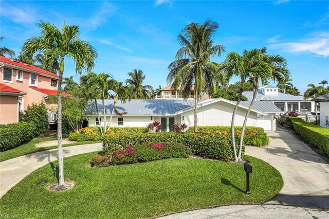 1250 Tuna CT, Naples, FL 34102