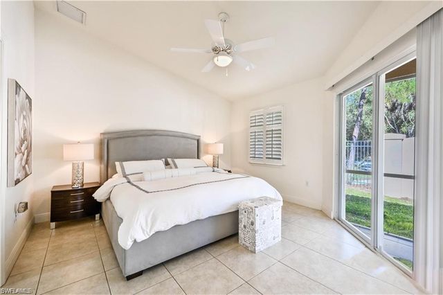 3505 Avion Woods CT 904, Naples, FL 34104