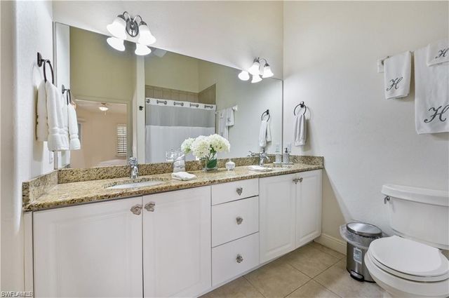 3505 Avion Woods CT 904, Naples, FL 34104