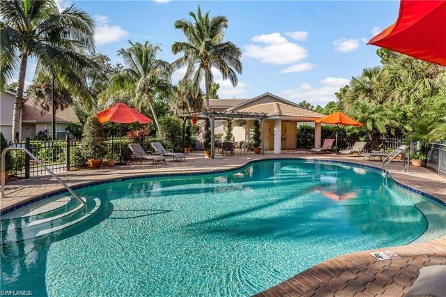 3505 Avion Woods CT 904, Naples, FL 34104