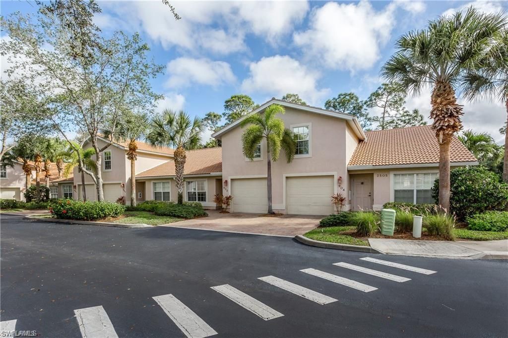 3505 Avion Woods CT 904, Naples, FL 34104