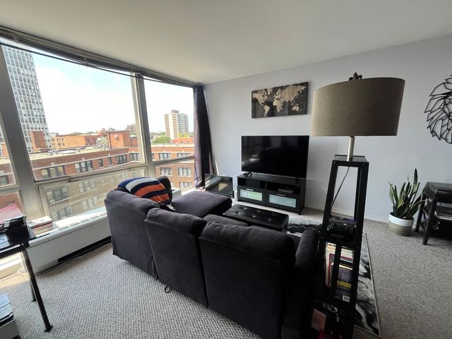 2400 N LAKEVIEW Avenue 814, Chicago, IL 60614