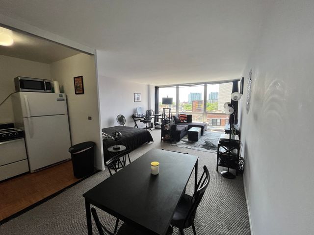 2400 N LAKEVIEW Avenue 814, Chicago, IL 60614
