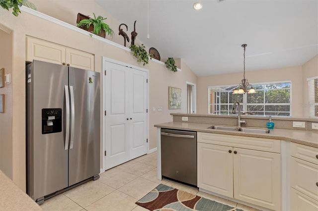 10123 TOPSAIL AVENUE, Englewood, FL 34224