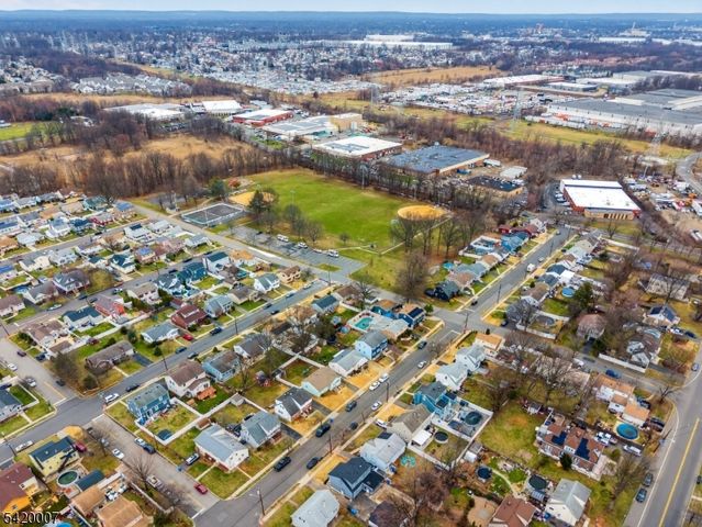 90 1St Ave, Woodbridge Twp., NJ 07064