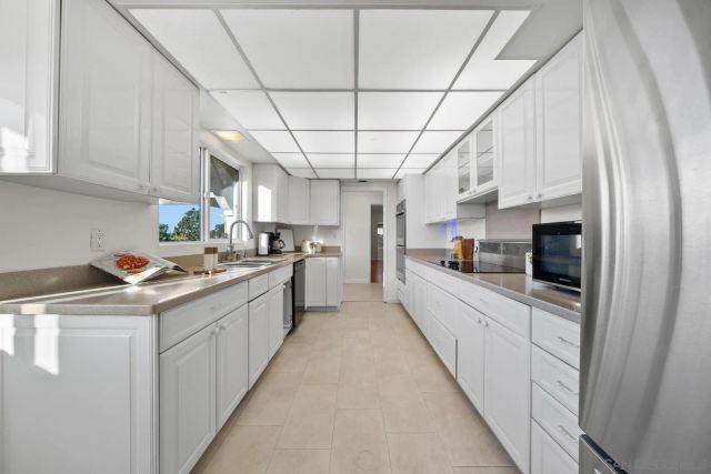1261 Catalina, San Diego, CA 92107