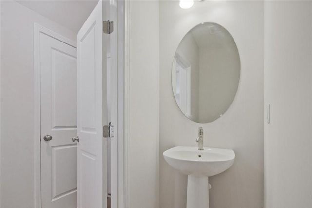 541 Feldspar Way, Lawrenceville, GA 30043