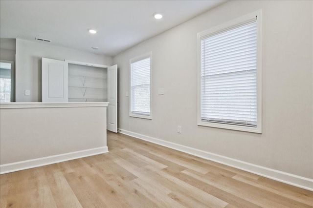 541 Feldspar Way, Lawrenceville, GA 30043