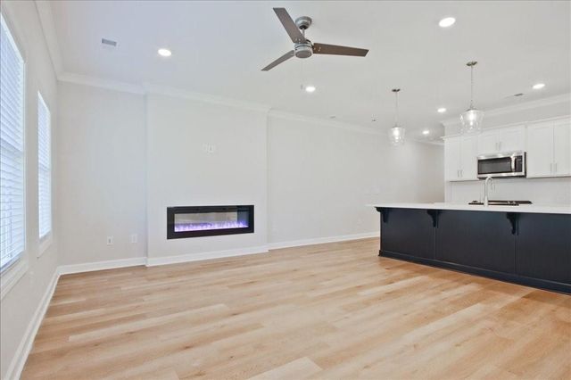 541 Feldspar Way, Lawrenceville, GA 30043