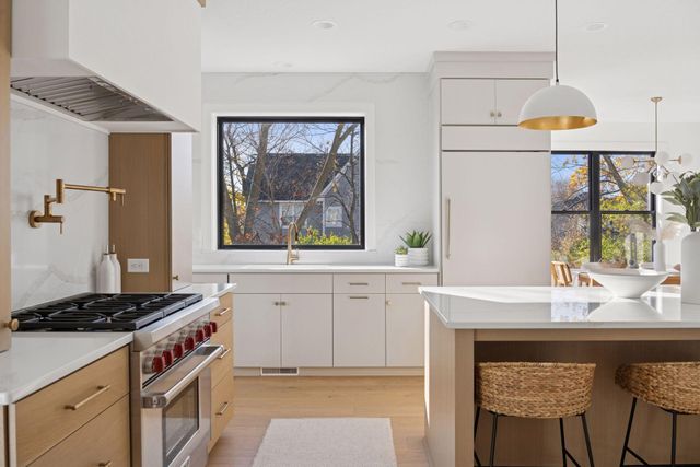 9975 194th Street W, Lakeville, MN 55044