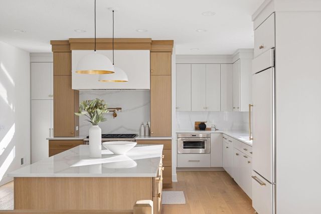 9975 194th Street W, Lakeville, MN 55044