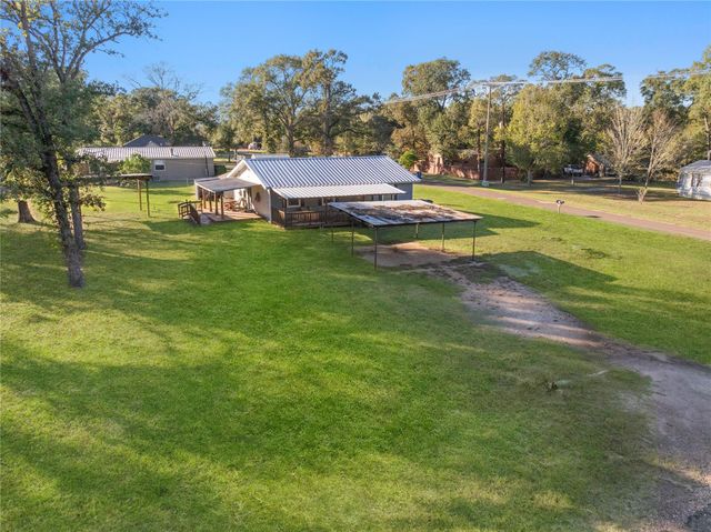 2705 21st Street, Hempstead, TX 77445