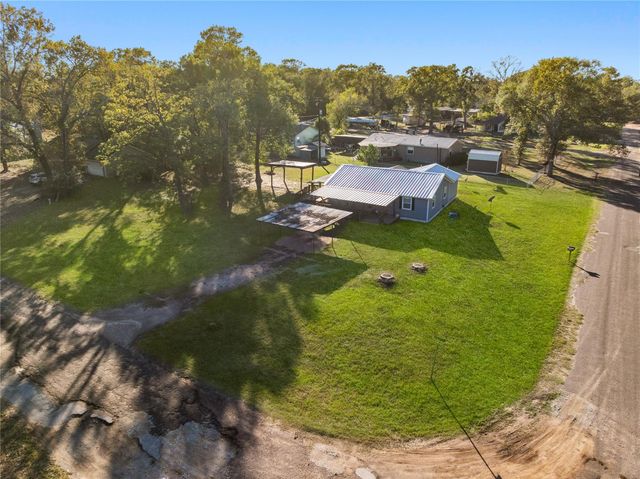 2705 21st Street, Hempstead, TX 77445