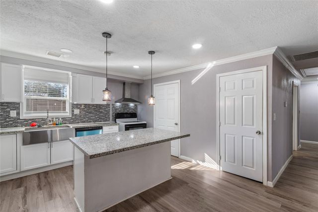 2705 21st Street, Hempstead, TX 77445