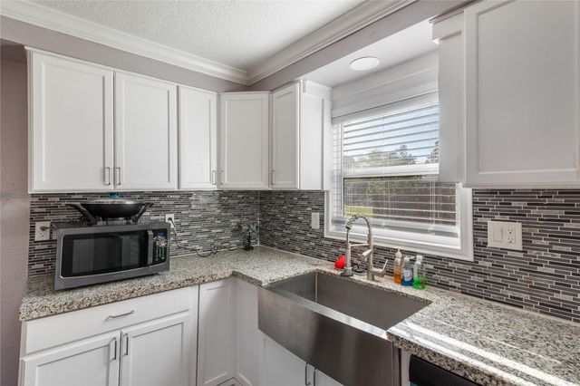 2705 21st Street, Hempstead, TX 77445