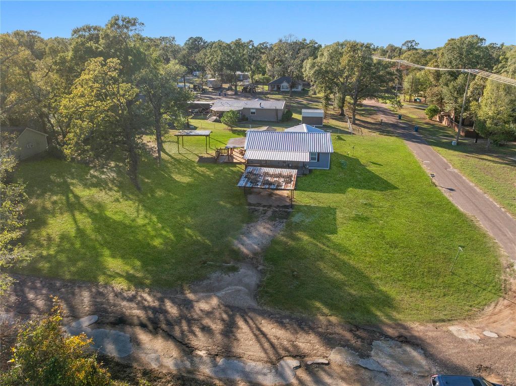 2705 21st Street, Hempstead, TX 77445