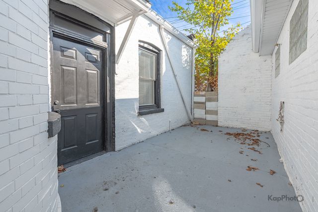 6259 W Peterson Avenue 1R, Chicago, IL 60646