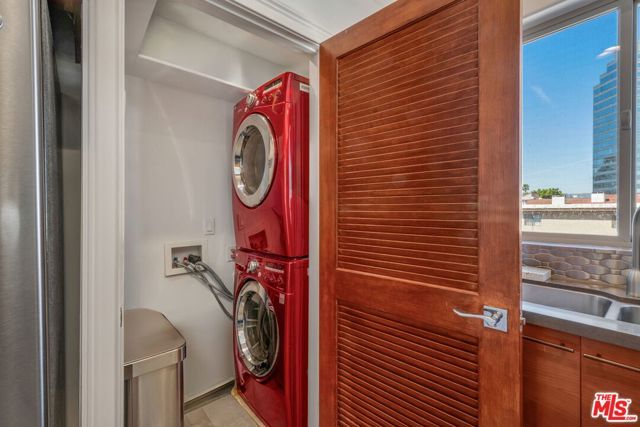 1316 Amherst Avenue 402, Los Angeles, CA 90025