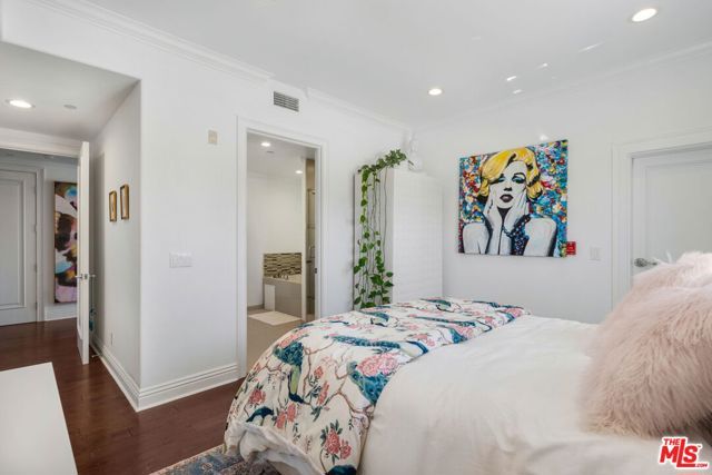 1316 Amherst Avenue 402, Los Angeles, CA 90025