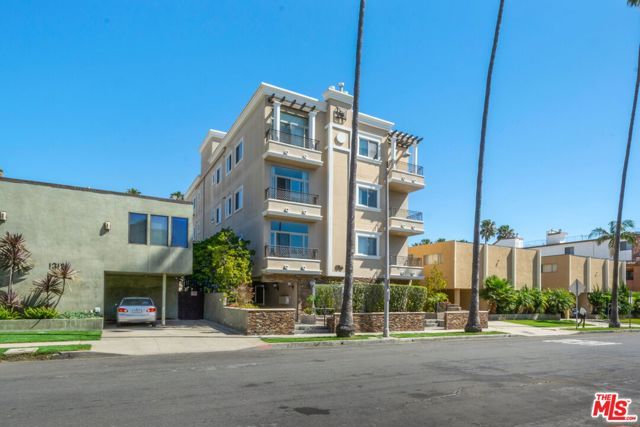 1316 Amherst Avenue 402, Los Angeles, CA 90025