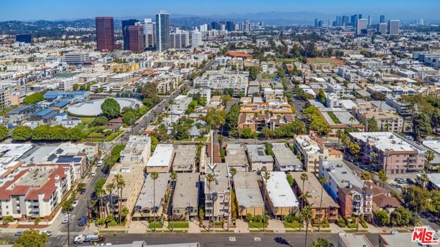 1316 Amherst Avenue 402, Los Angeles, CA 90025