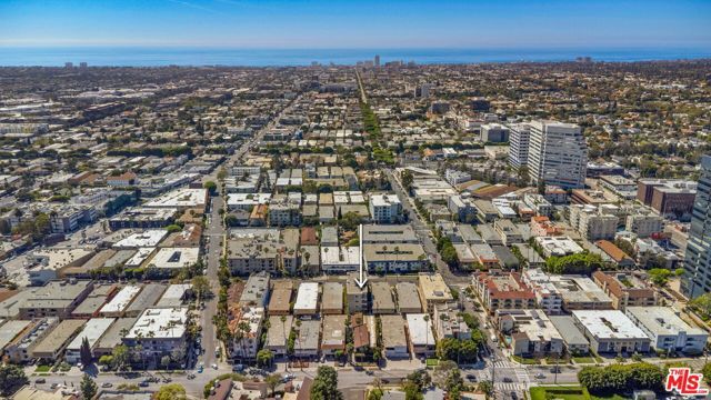 1316 Amherst Avenue 402, Los Angeles, CA 90025