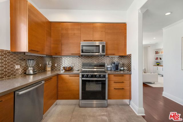 1316 Amherst Avenue 402, Los Angeles, CA 90025