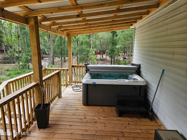 4294 BANKS Road, Middleburg, FL 32068