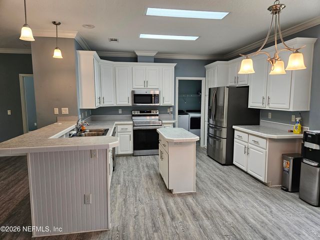 4294 BANKS Road, Middleburg, FL 32068