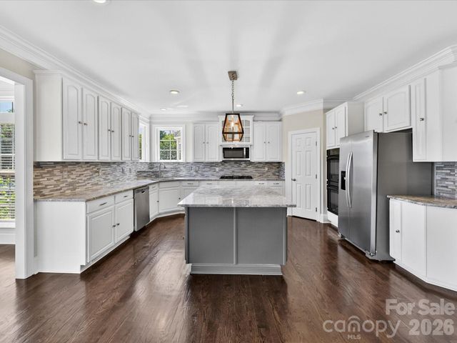 139 Corona Circle, Mooresville, NC 28117